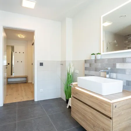 Dornkamp 2 - Luxurioese Fuer 4 Personen Inklusive Garten Und Sauna * Timmendorfer Strand